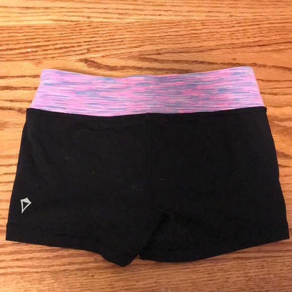 Ivivva black rhythmic short with pink waistband - Picture 3 of 3